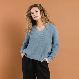 Tradlands Canyon V-neck Sweater